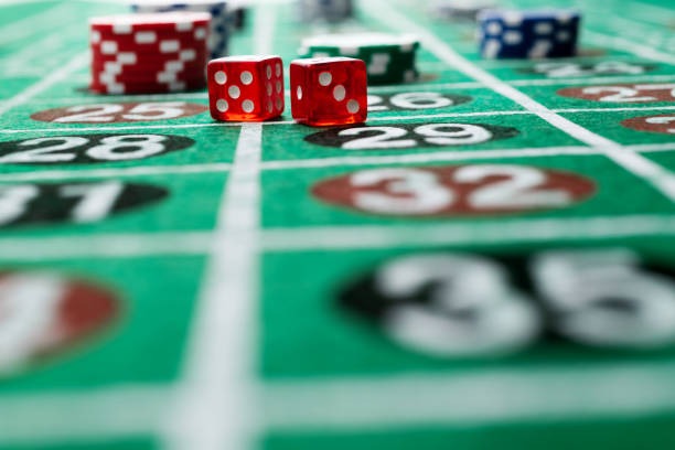 Mobile app table lobby showing multiple Hot Pot variants with player counts and current stakes